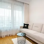 아파트 Plac Unii Centrum - Comfy 그디니아